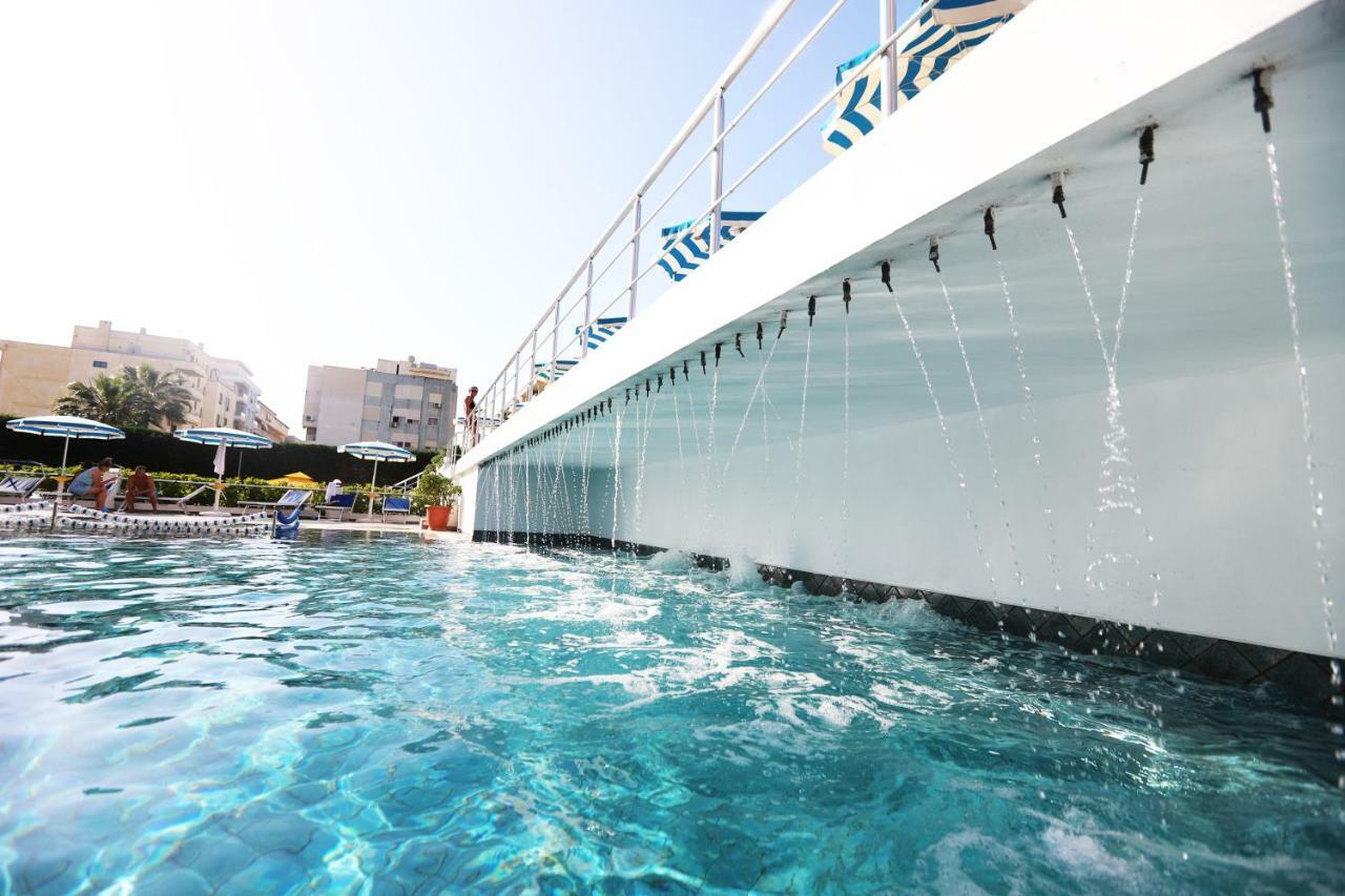 Perandor Beach دراس المظهر الخارجي الصورة